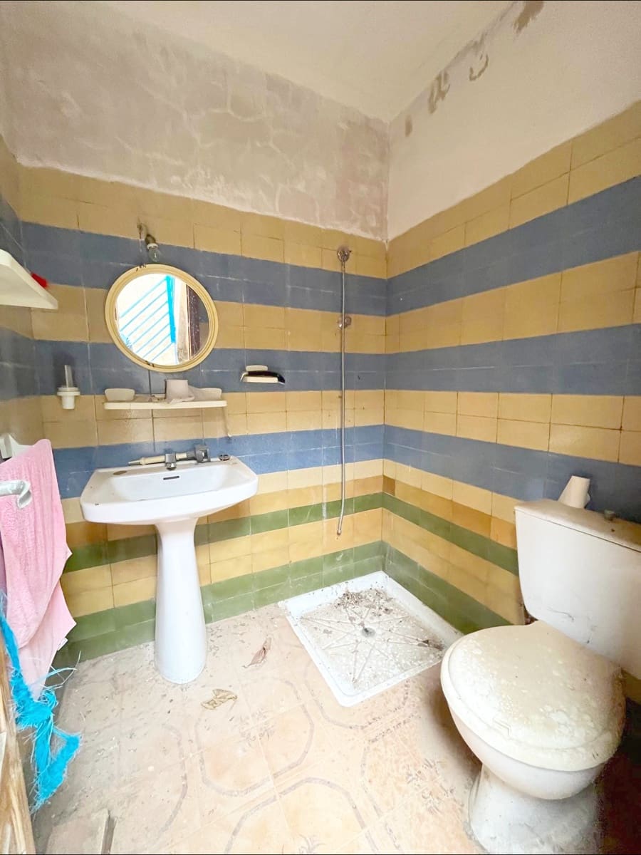 3 makuuhuone Maalaistalo myytävänä paikassa Monovar / Monover mukana uima-altaan 
autotalli - 110 000 € (Ref: 9505988)