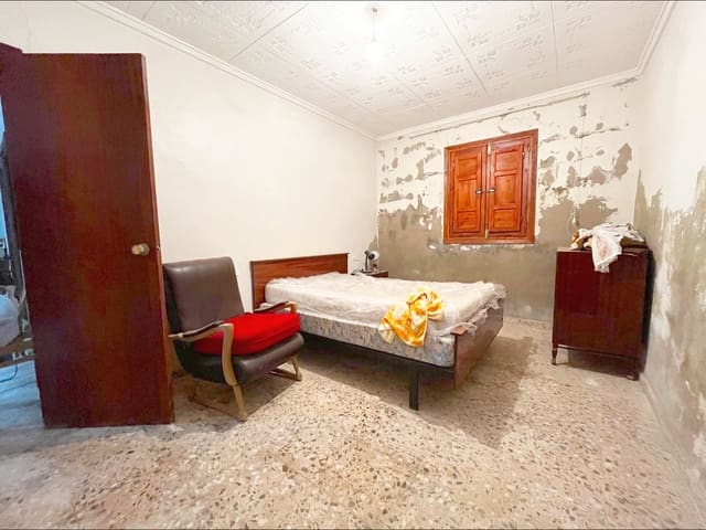 3 makuuhuone Maalaistalo myytävänä paikassa Monóvar / Monóver mukana uima-altaan 
autotalli - 110 000 € (Ref: 9505988)