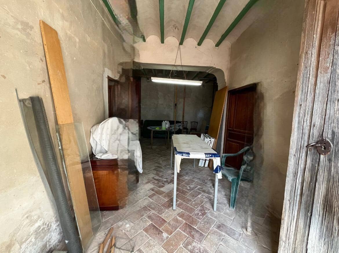 8 bedroom Finca/Country House for sale in Raspay - € 299,000 (Ref: 9505993)