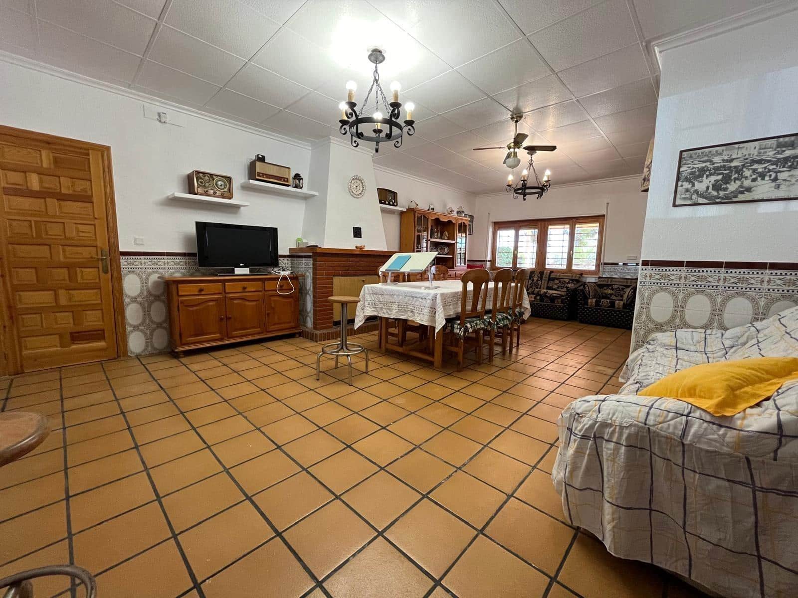 8 bedroom Finca/Country House for sale in Raspay - € 299,000 (Ref: 9505993)