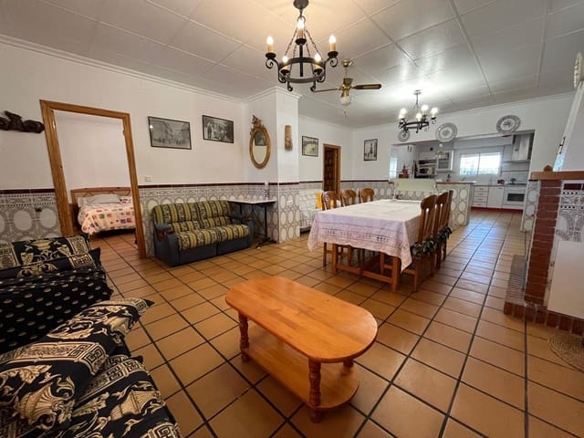 8 bedroom Finca/Country House for sale in Raspay, Yecla - € 299,000 (Ref: 9505993)