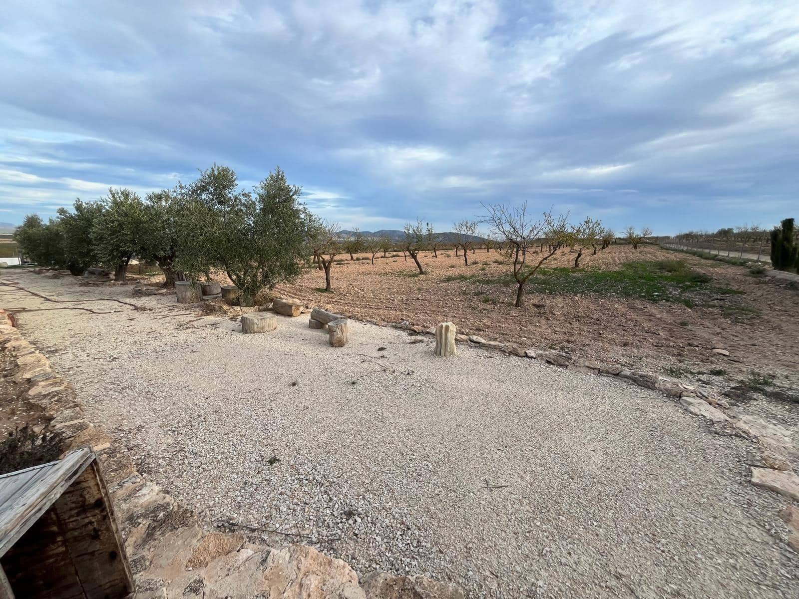 8 bedroom Finca/Country House for sale in Raspay - € 299,000 (Ref: 9505993)