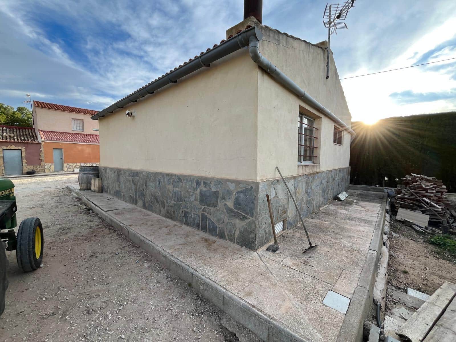 8 bedroom Finca/Country House for sale in Raspay - € 299,000 (Ref: 9505993)