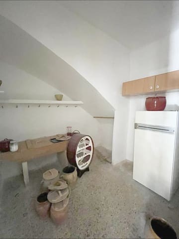 6 slaapkamer Finca/Landhuis te koop in Monóvar / Monóver - € 77.000 (Ref: 9505994)