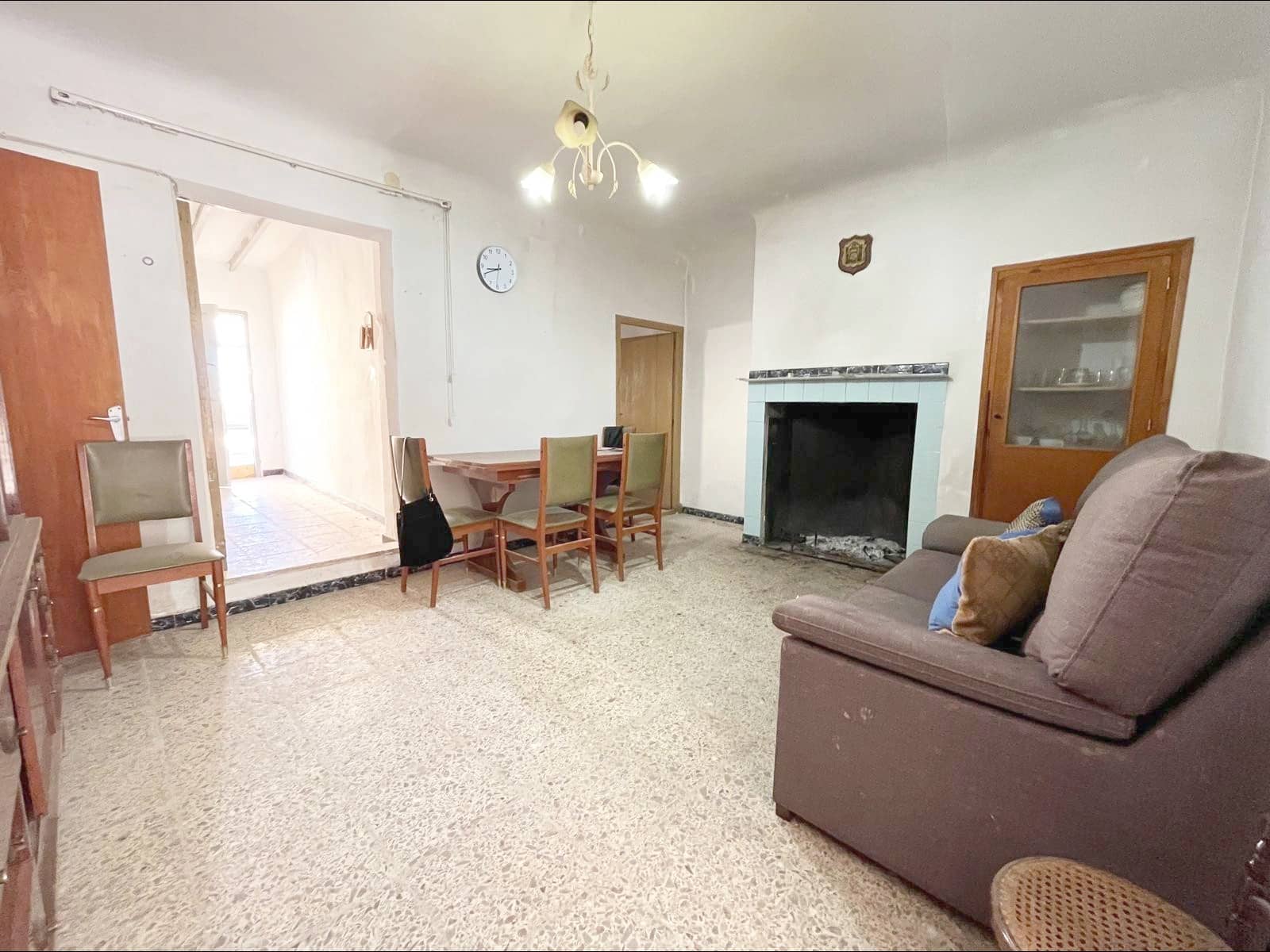 6 bedroom Finca/Country House for sale in Monovar / Monover - € 77,000 (Ref: 9505994)