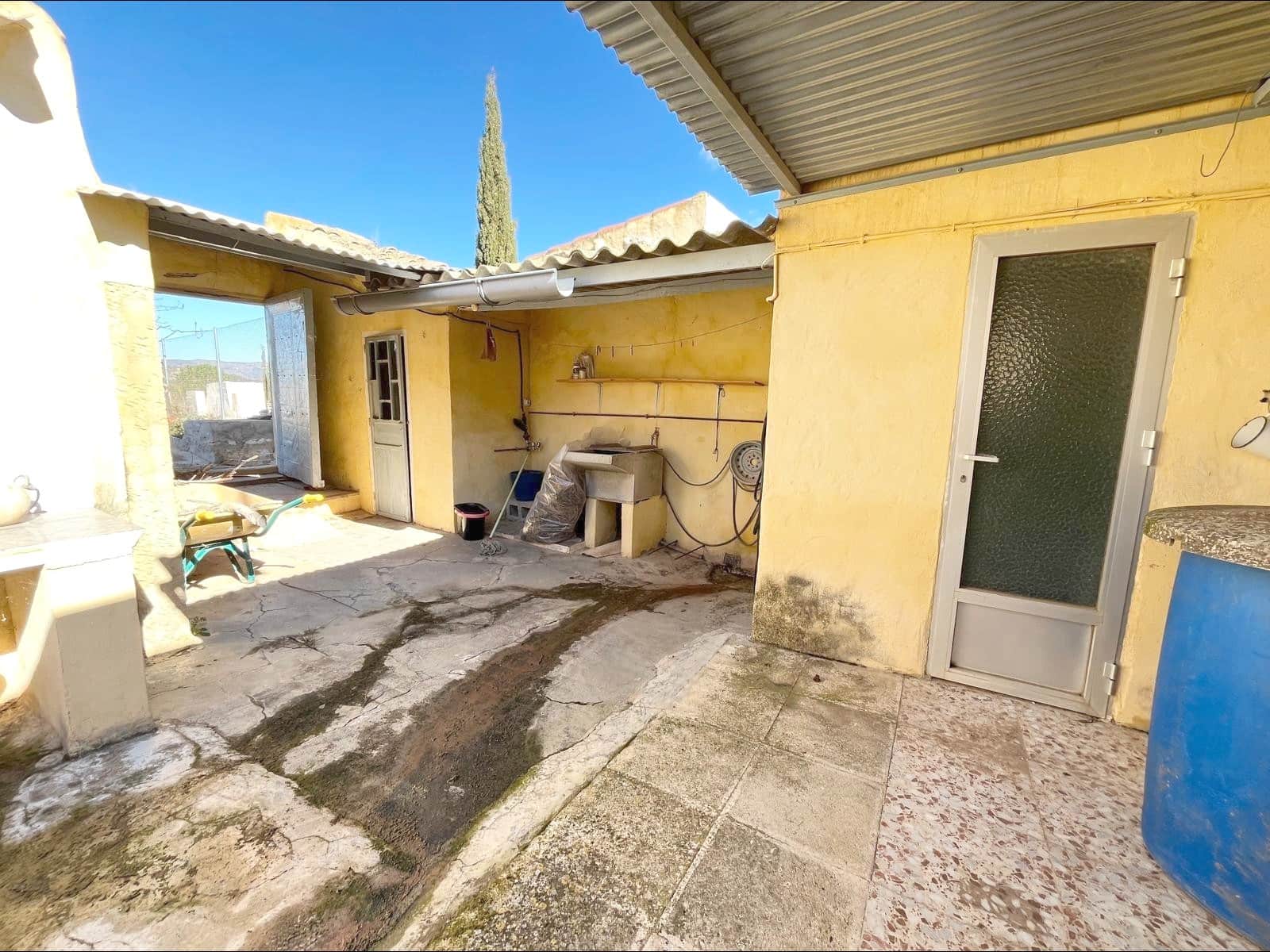 6 bedroom Finca/Country House for sale in Monovar / Monover - € 77,000 (Ref: 9505994)