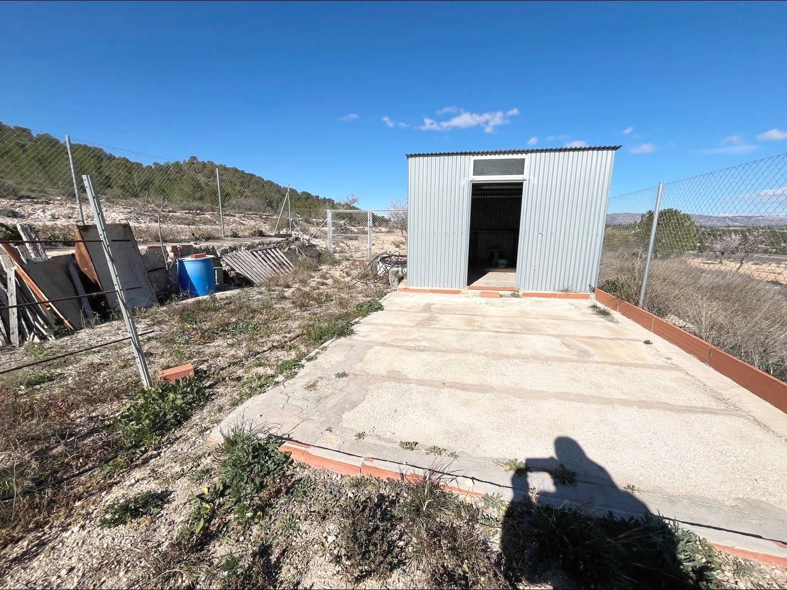 6 bedroom Finca/Country House for sale in Monovar / Monover - € 77,000 (Ref: 9505994)