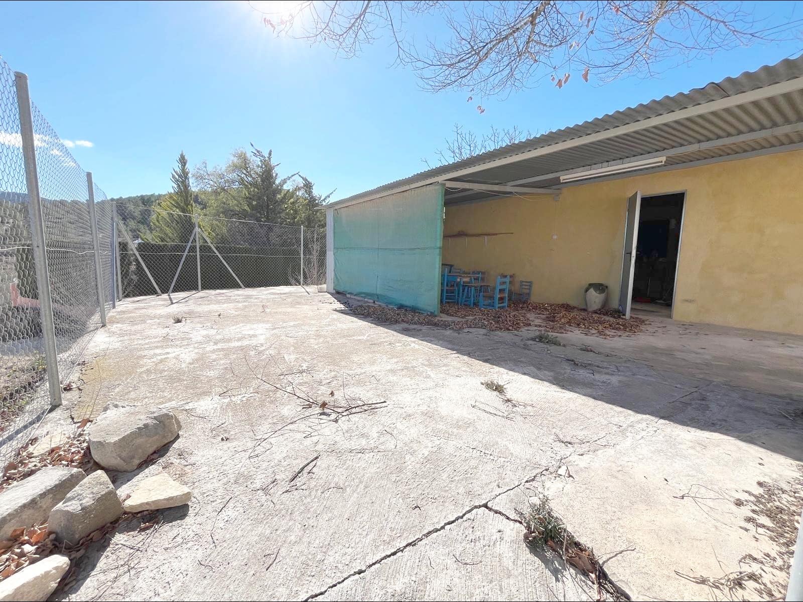 6 bedroom Finca/Country House for sale in Monovar / Monover - € 77,000 (Ref: 9505994)