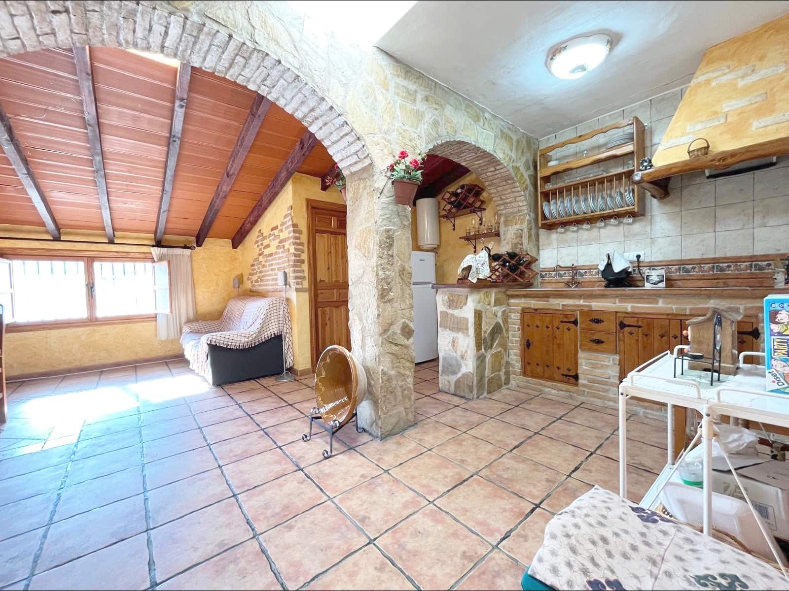 5 makuuhuone Huoneisto myytävänä paikassa Pinoso - 130 000 € (Ref: 9505997)