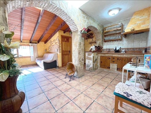 5 makuuhuone Huoneisto myytävänä paikassa Pinoso - 130 000 € (Ref: 9505997)