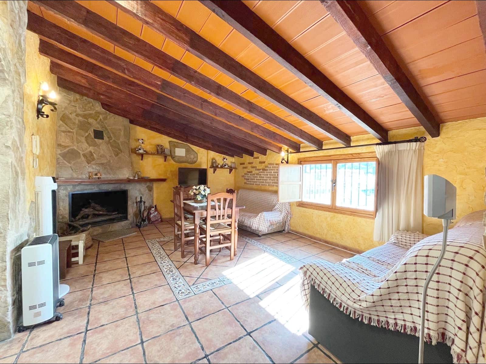 5 makuuhuone Huoneisto myytävänä paikassa Pinoso - 130 000 € (Ref: 9505997)