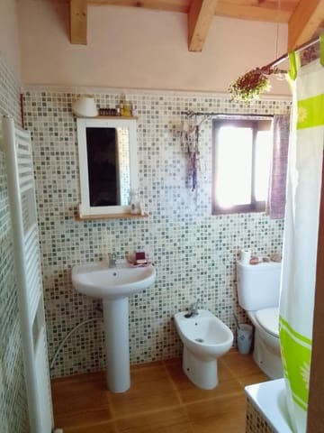 4 bedroom Villa for sale in Pinoso with garage - € 320,000 (Ref: 9505998)