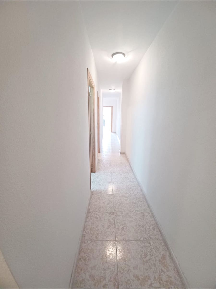 3 makuuhuone Asunto myytävänä paikassa Pinoso - 95 995 € (Ref: 9576709)