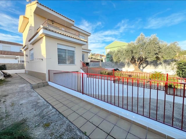 4 soverom Villa til salgs i La Alcayna, Molina de Segura med garasje - € 299 000 (Ref: 9582949)
