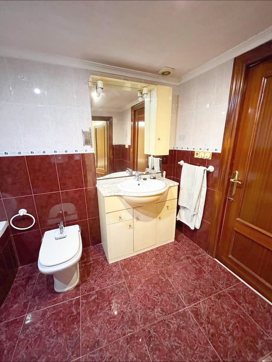 Chalet de 4 habitaciones en Monóvar / Monóver en venta - 120.000 € (Ref: 9913179)