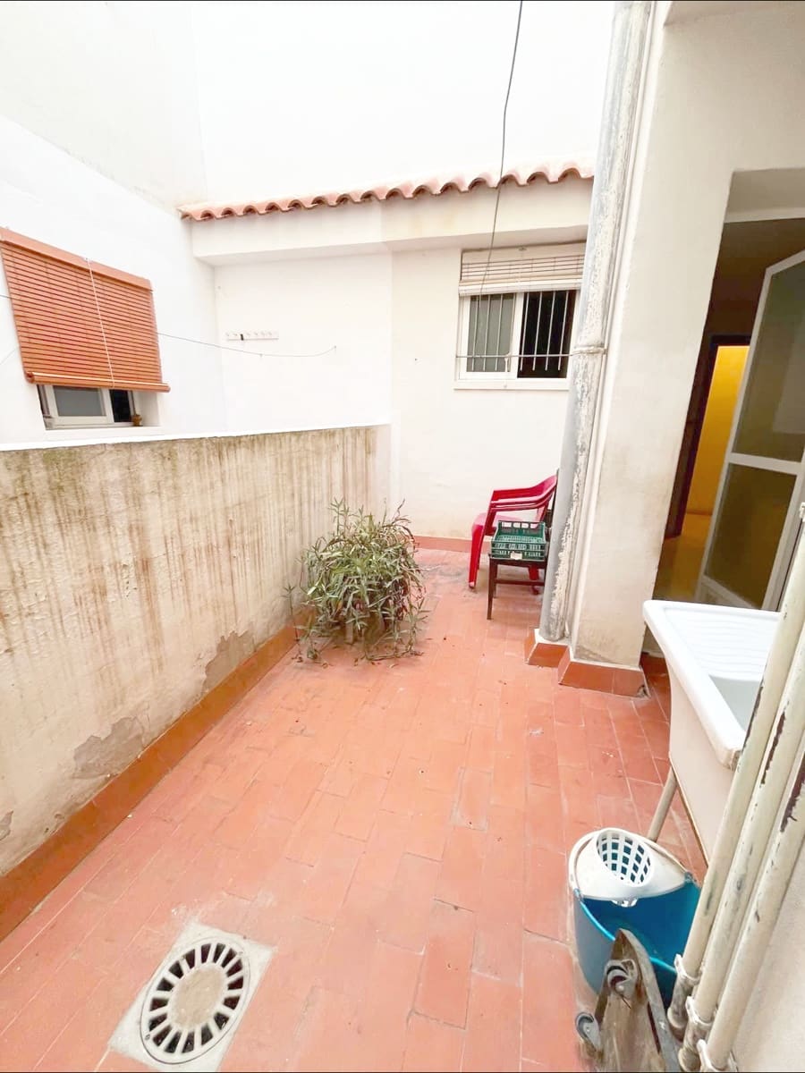 3 bedroom Flat for sale in Pinoso - € 84,000 (Ref: 9920435)