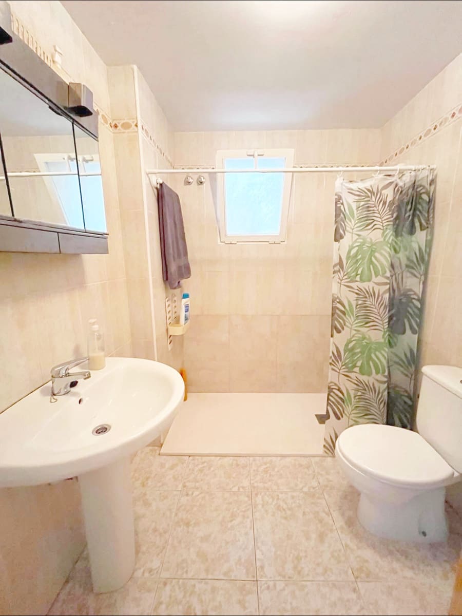 3 bedroom Flat for sale in Pinoso - € 84,000 (Ref: 9920435)
