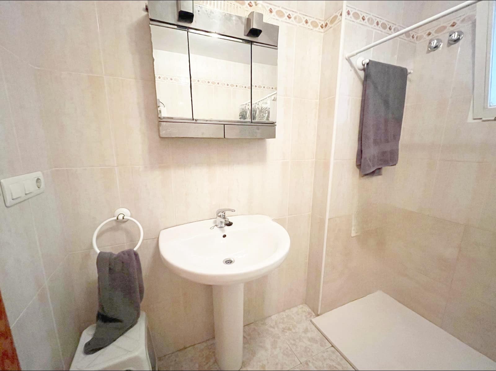 3 bedroom Flat for sale in Pinoso - € 84,000 (Ref: 9920435)