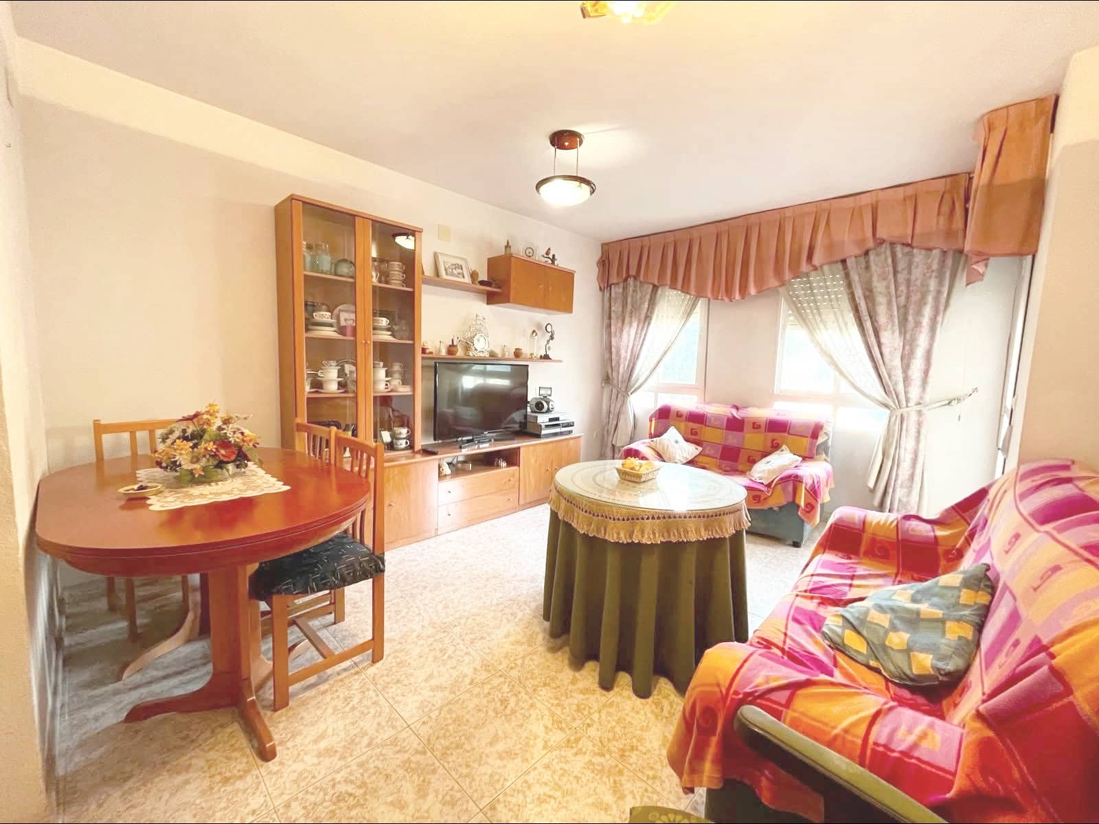 3 bedroom Flat for sale in Pinoso - € 84,000 (Ref: 9920435)