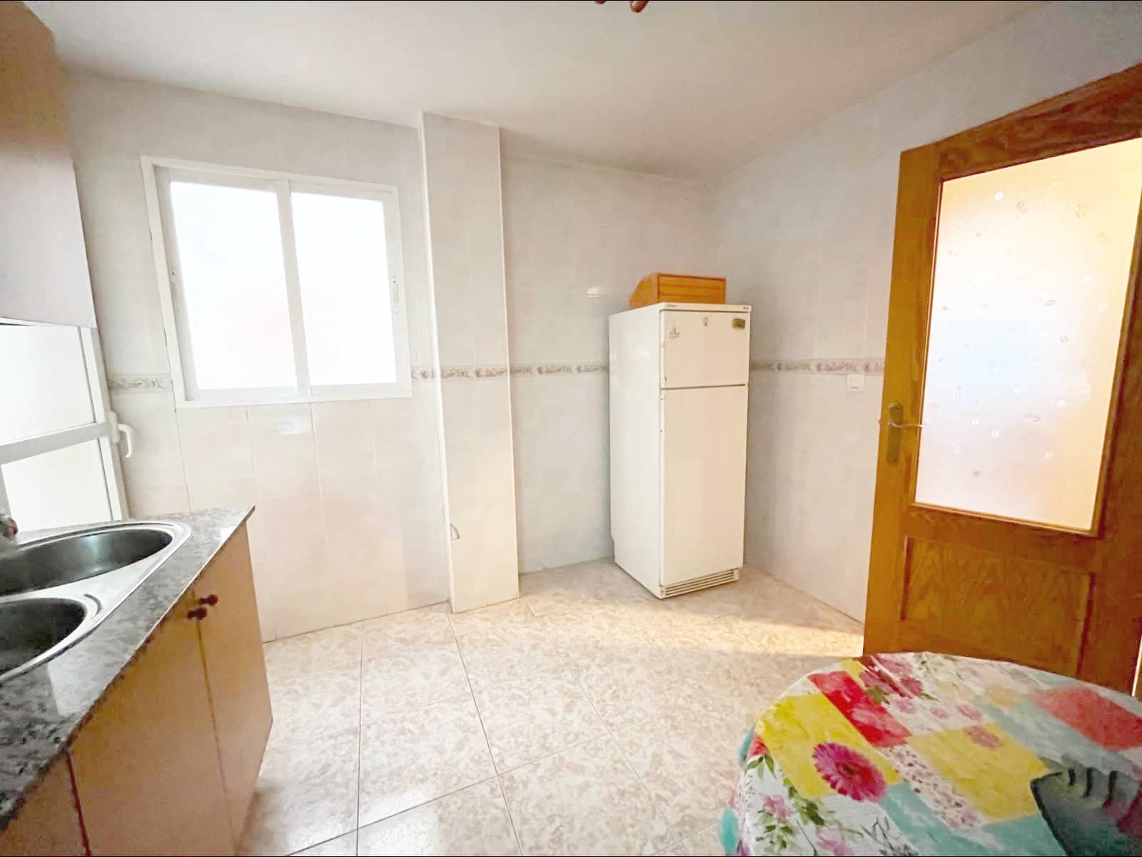 3 bedroom Flat for sale in Pinoso - € 84,000 (Ref: 9920435)