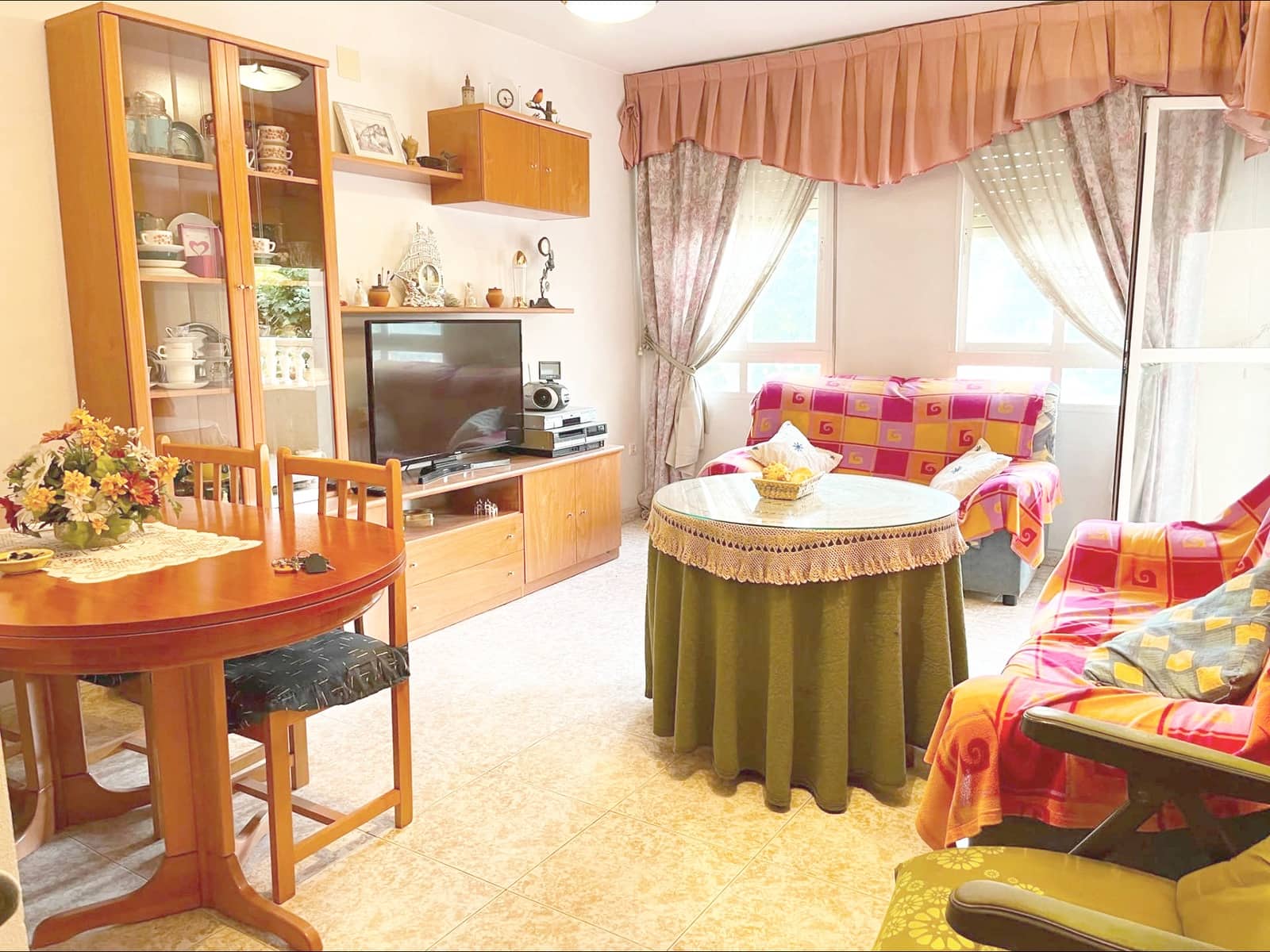 3 bedroom Flat for sale in Pinoso - € 84,000 (Ref: 9920435)