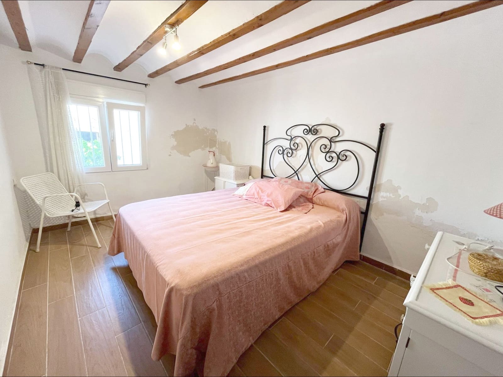 5 bedroom Finca/Country House for sale in Jumilla - € 158,000 (Ref: 9939987)