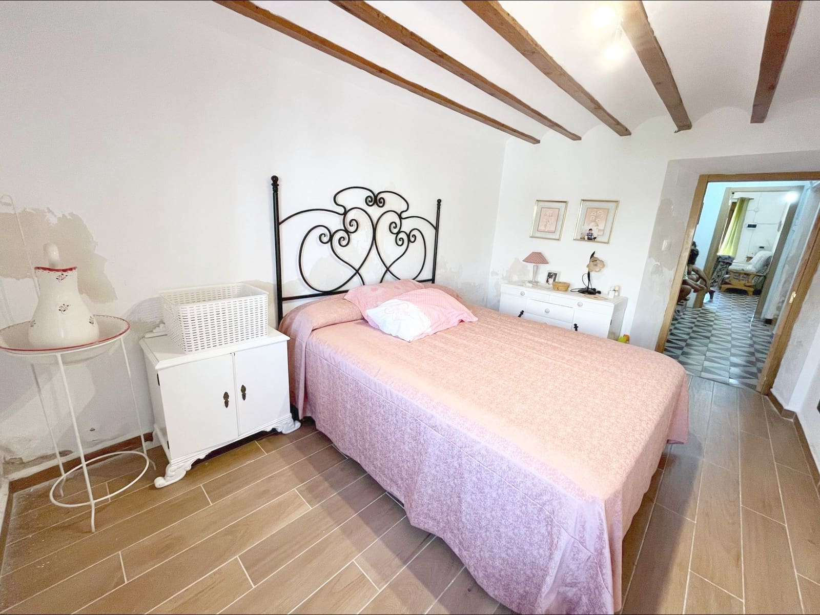 5 bedroom Finca/Country House for sale in Jumilla - € 158,000 (Ref: 9939987)