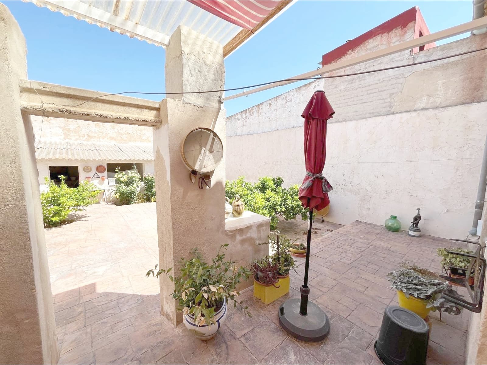 5 bedroom Finca/Country House for sale in Jumilla - € 158,000 (Ref: 9939987)