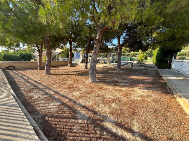 Chalet de 5 habitaciones en Elche / Elx en venta con piscina garaje - 650.000 € (Ref: 9955137)