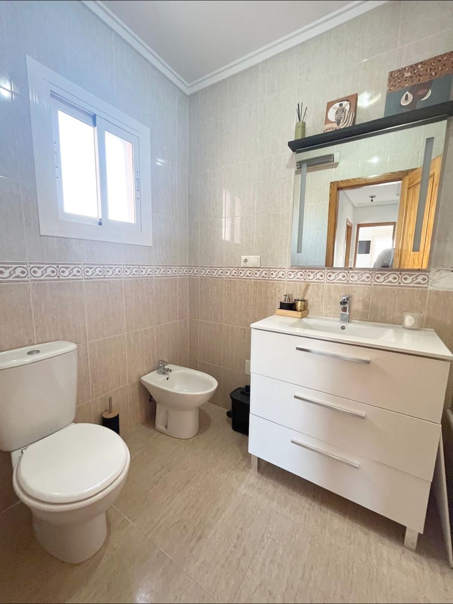 2 soveværelse Semi-Rækkehus til salg i Monforte del Cid - € 230.000 (Ref: 9955138)
