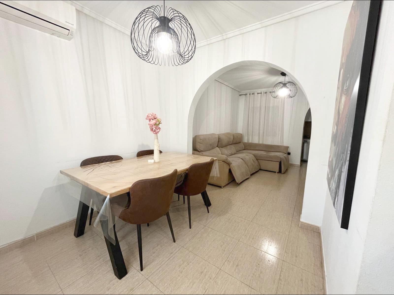 2 soveværelse Semi-Rækkehus til salg i Monforte del Cid - € 230.000 (Ref: 9955138)