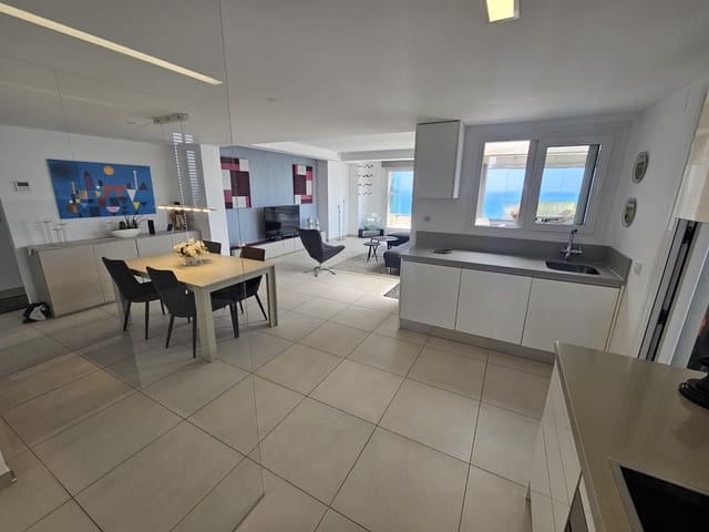3 soverom Penthouse til salgs i Torrevieja med svømmebasseng - € 795 000 (Ref: 9823238)