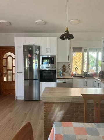 4 soveværelse Villa til salg i Molina de Segura med swimmingpool garage - € 525.000 (Ref: 9823239)