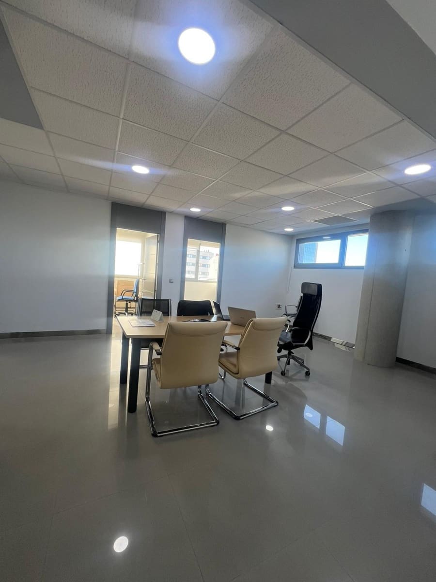 4 bedroom Office for rent in Murcia city with garage - € 1,500 (Ref: 9823245)