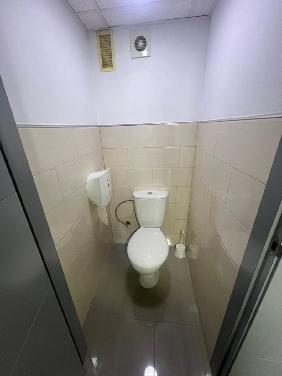4 bedroom Office for rent in Murcia city with garage - € 1,500 (Ref: 9823245)