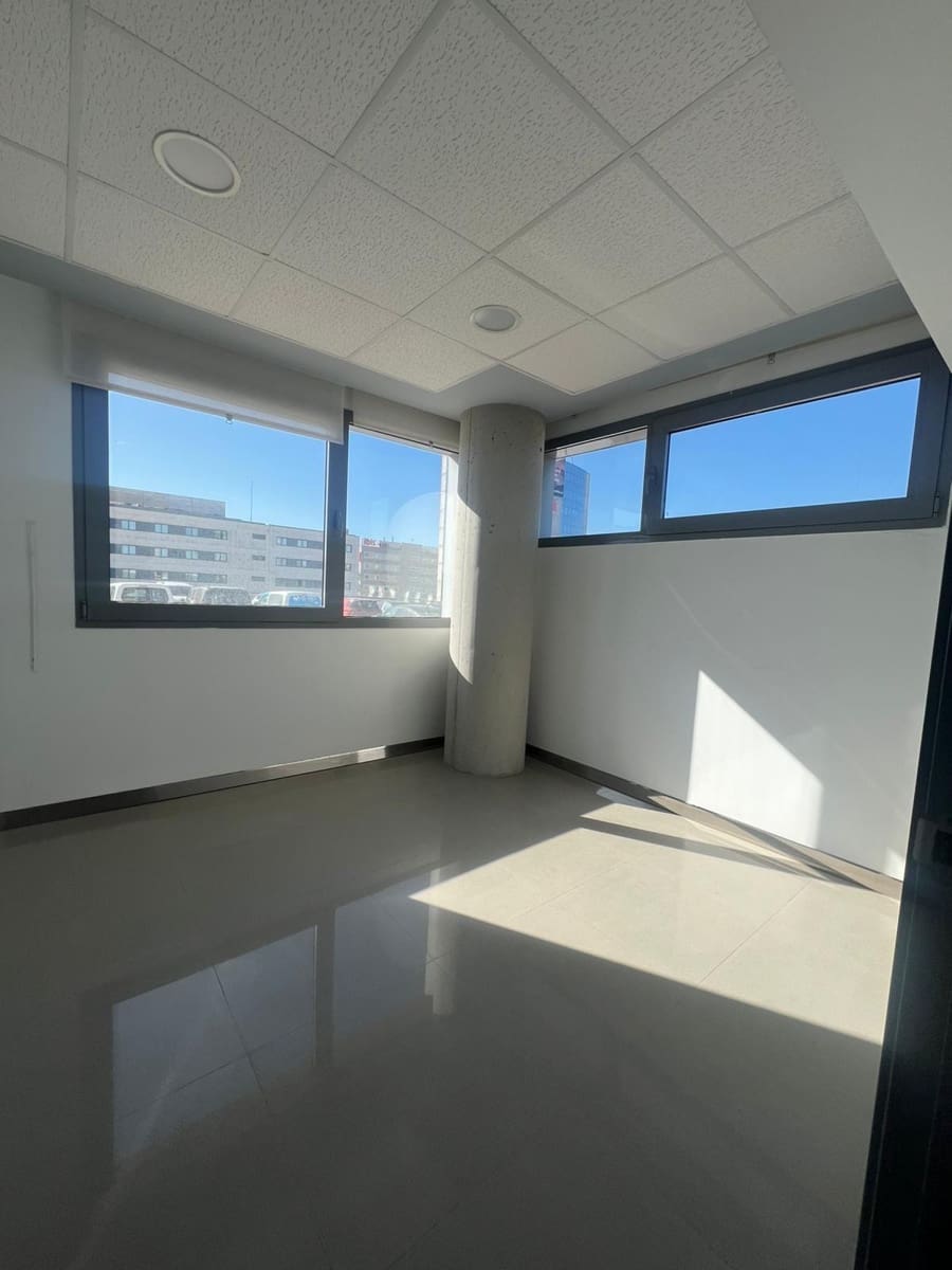 4 bedroom Office for rent in Murcia city with garage - € 1,500 (Ref: 9823245)
