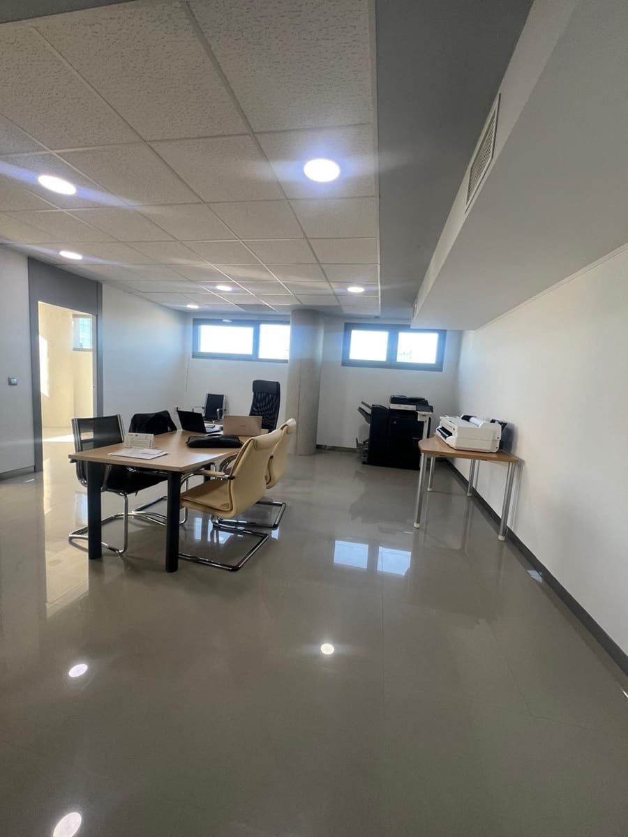 4 bedroom Office for rent in Murcia city with garage - € 1,500 (Ref: 9823245)