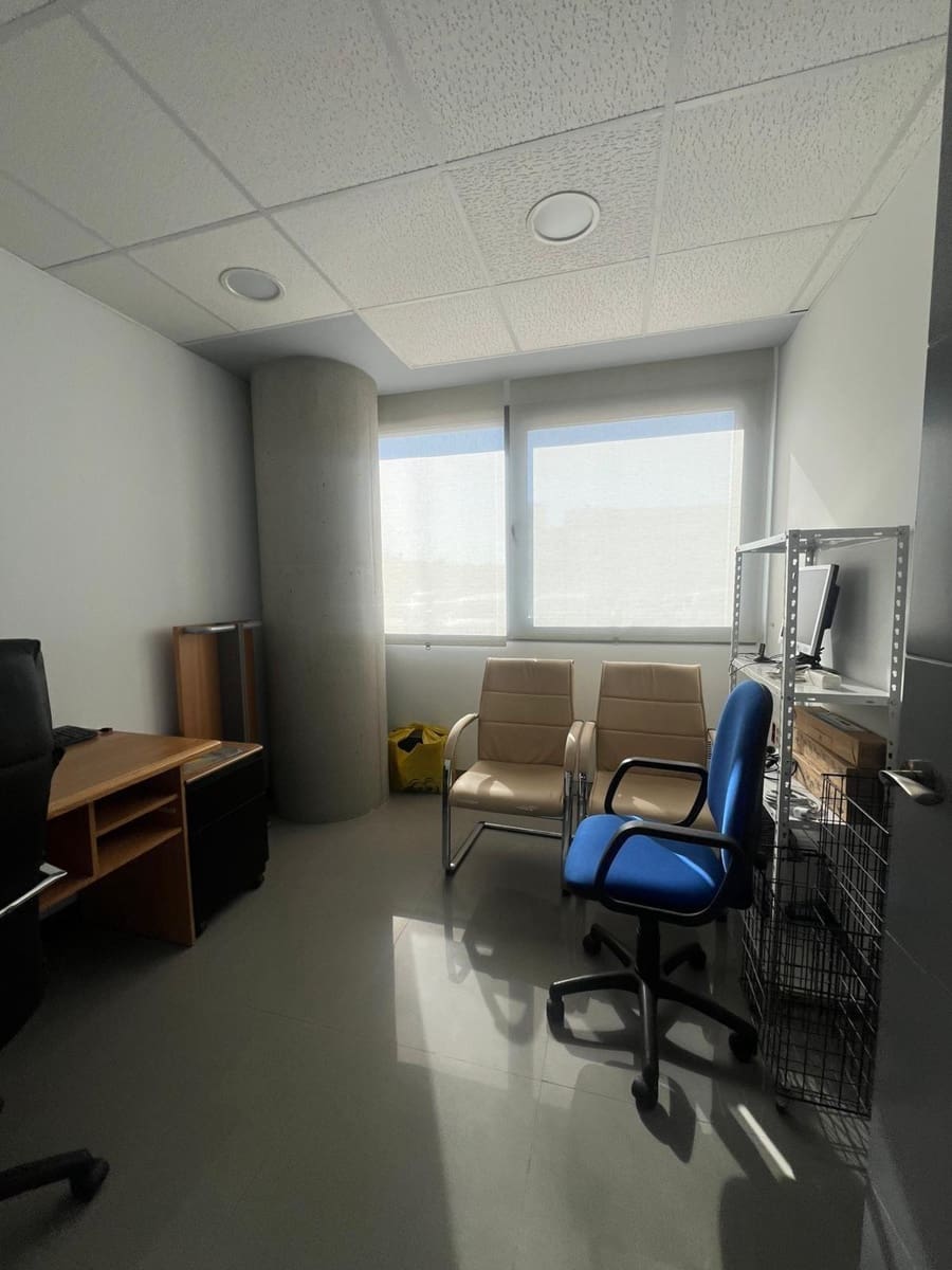 4 bedroom Office for rent in Murcia city with garage - € 1,500 (Ref: 9823245)