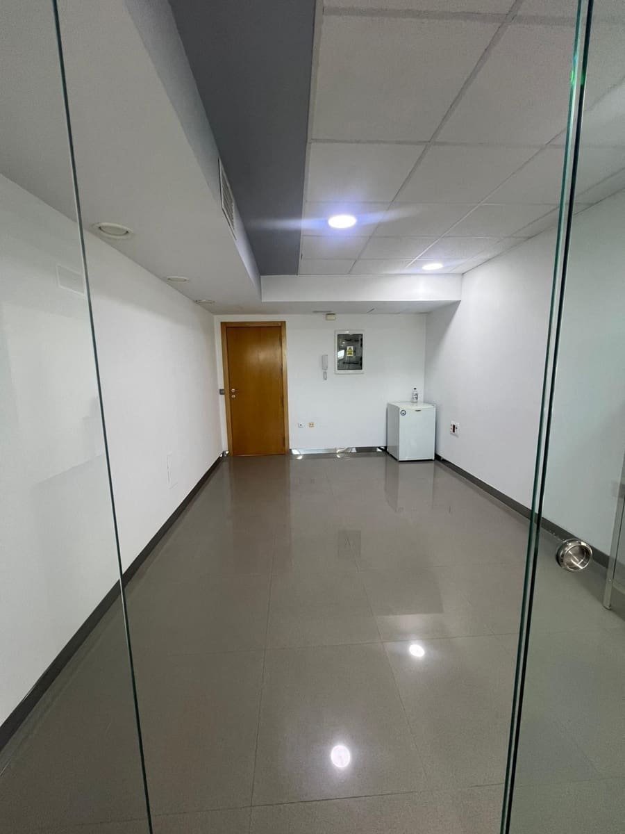 4 bedroom Office for rent in Murcia city with garage - € 1,500 (Ref: 9823245)
