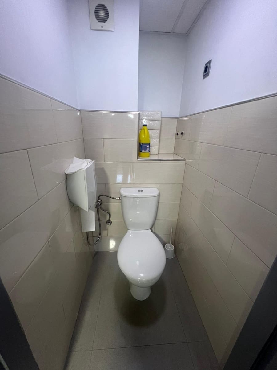 4 bedroom Office for rent in Murcia city with garage - € 1,500 (Ref: 9823245)