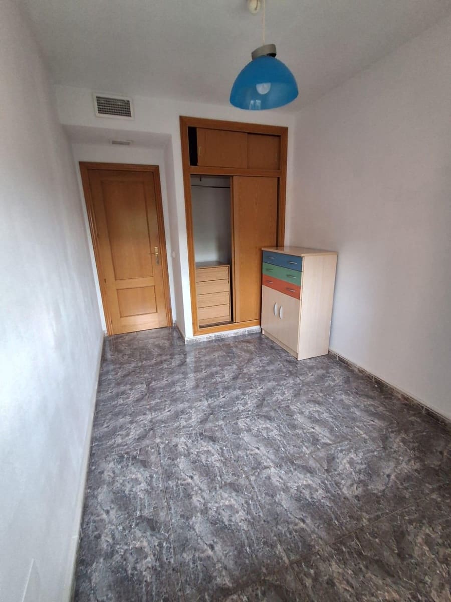 3 bedroom Flat for sale in Algezares with garage - € 159,000 (Ref: 9825478)
