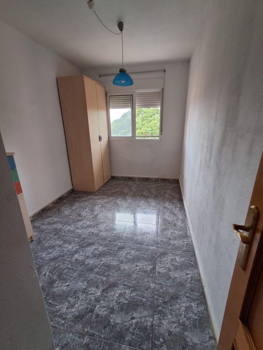3 bedroom Flat for sale in Algezares with garage - € 159,000 (Ref: 9825478)