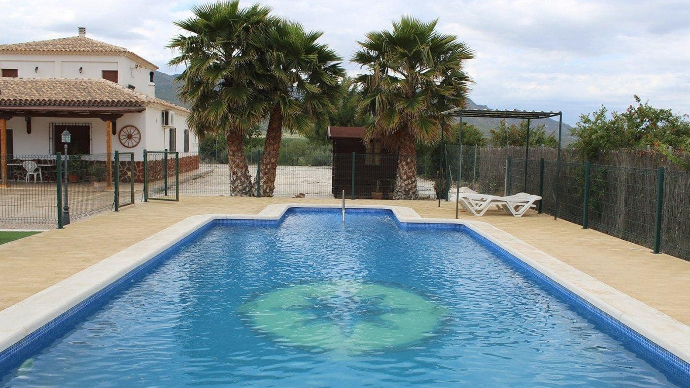 8 slaapkamer Villa te koop in Moratalla met zwembad garage - € 350.000 (Ref: 9825481)
