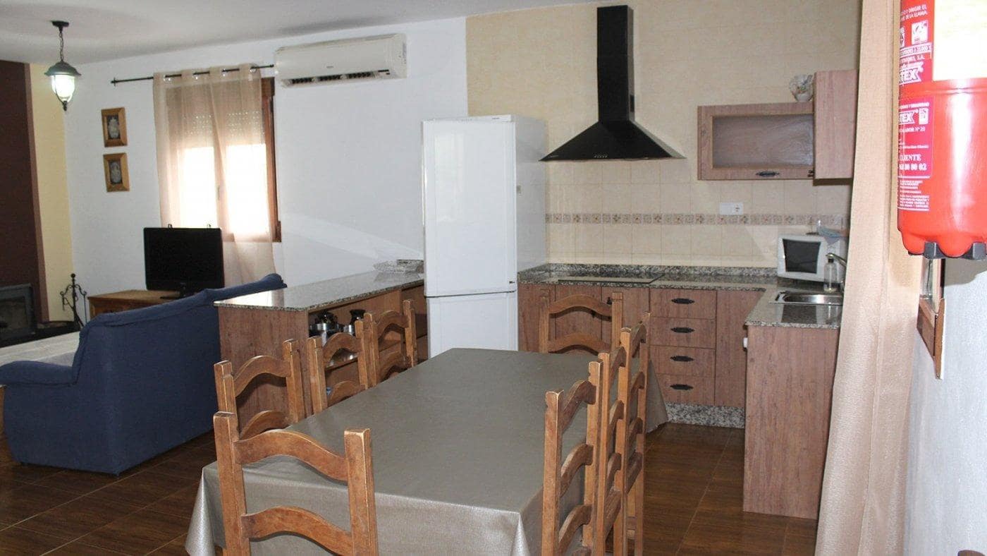 8 slaapkamer Villa te koop in Moratalla met zwembad garage - € 350.000 (Ref: 9825481)