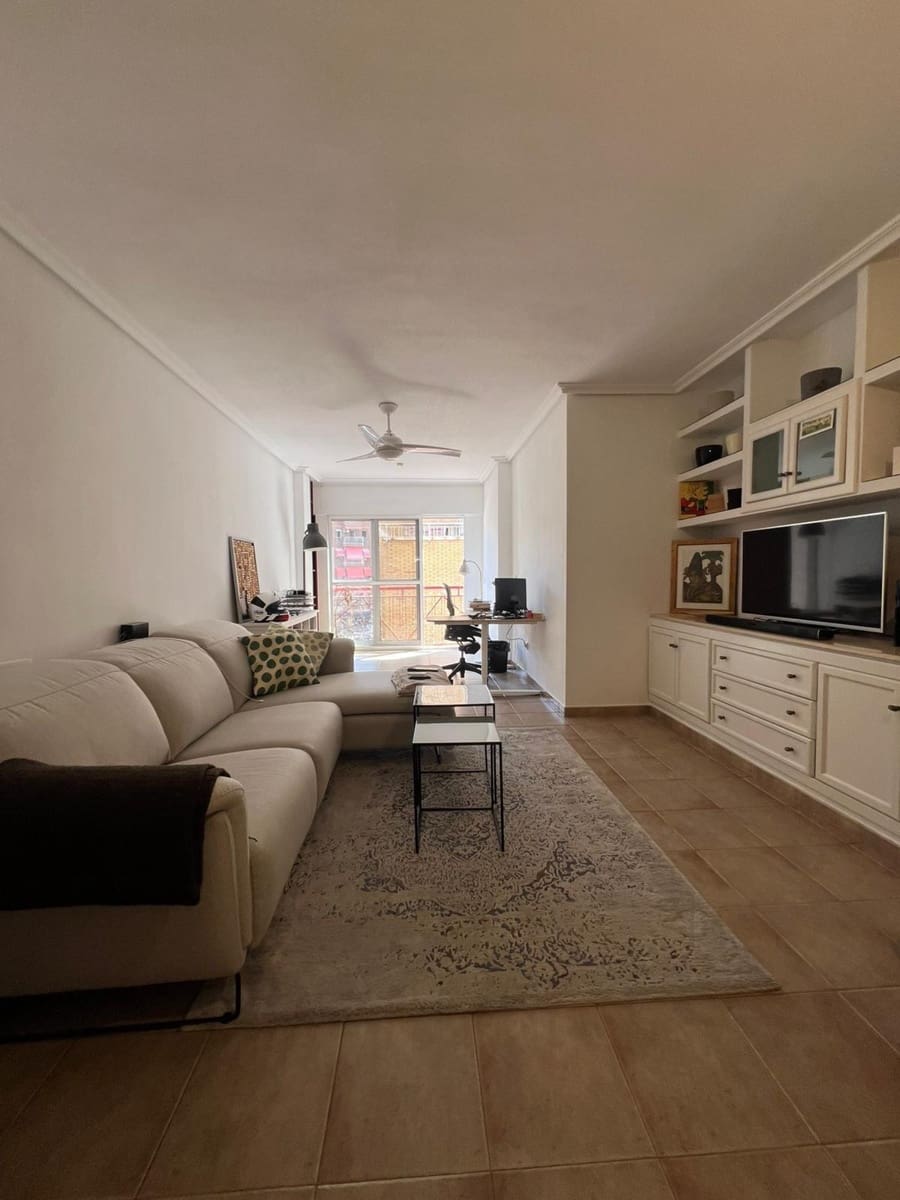 4 bedroom Flat for rent in Murcia city with garage - € 1,400 (Ref: 9825483)