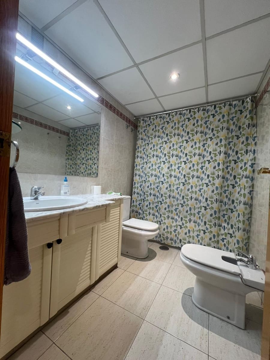 4 bedroom Flat for rent in Murcia city with garage - € 1,400 (Ref: 9825483)