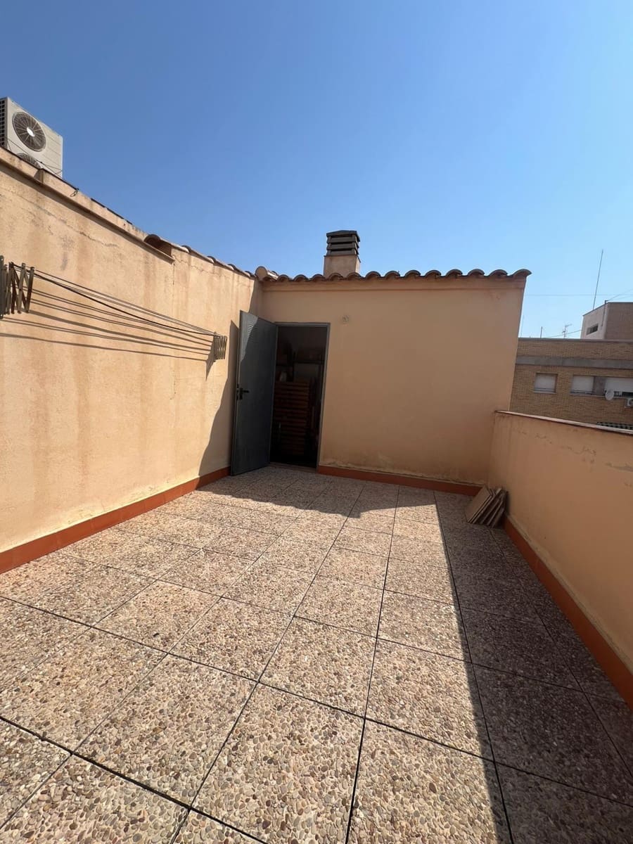 4 bedroom Flat for rent in Murcia city with garage - € 1,400 (Ref: 9825483)