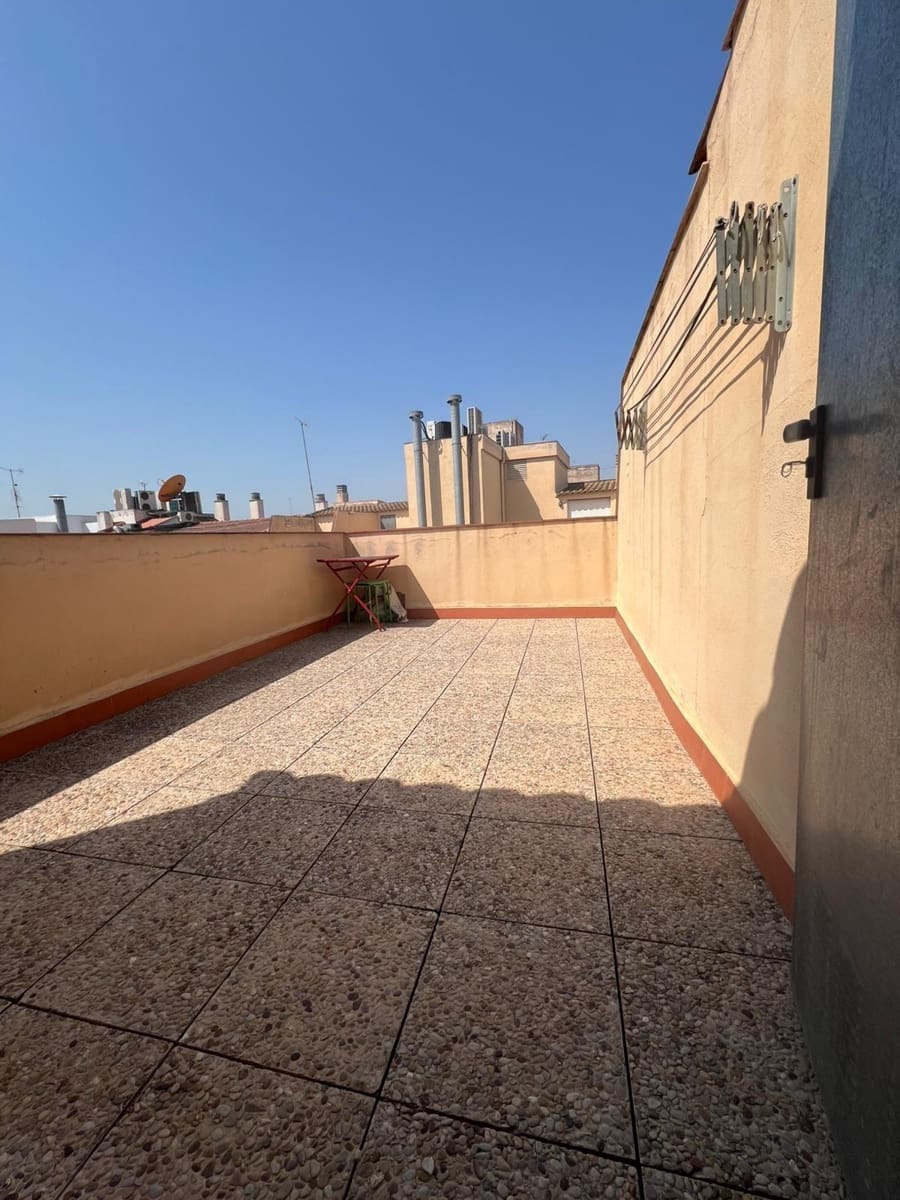 4 bedroom Flat for rent in Murcia city with garage - € 1,400 (Ref: 9825483)