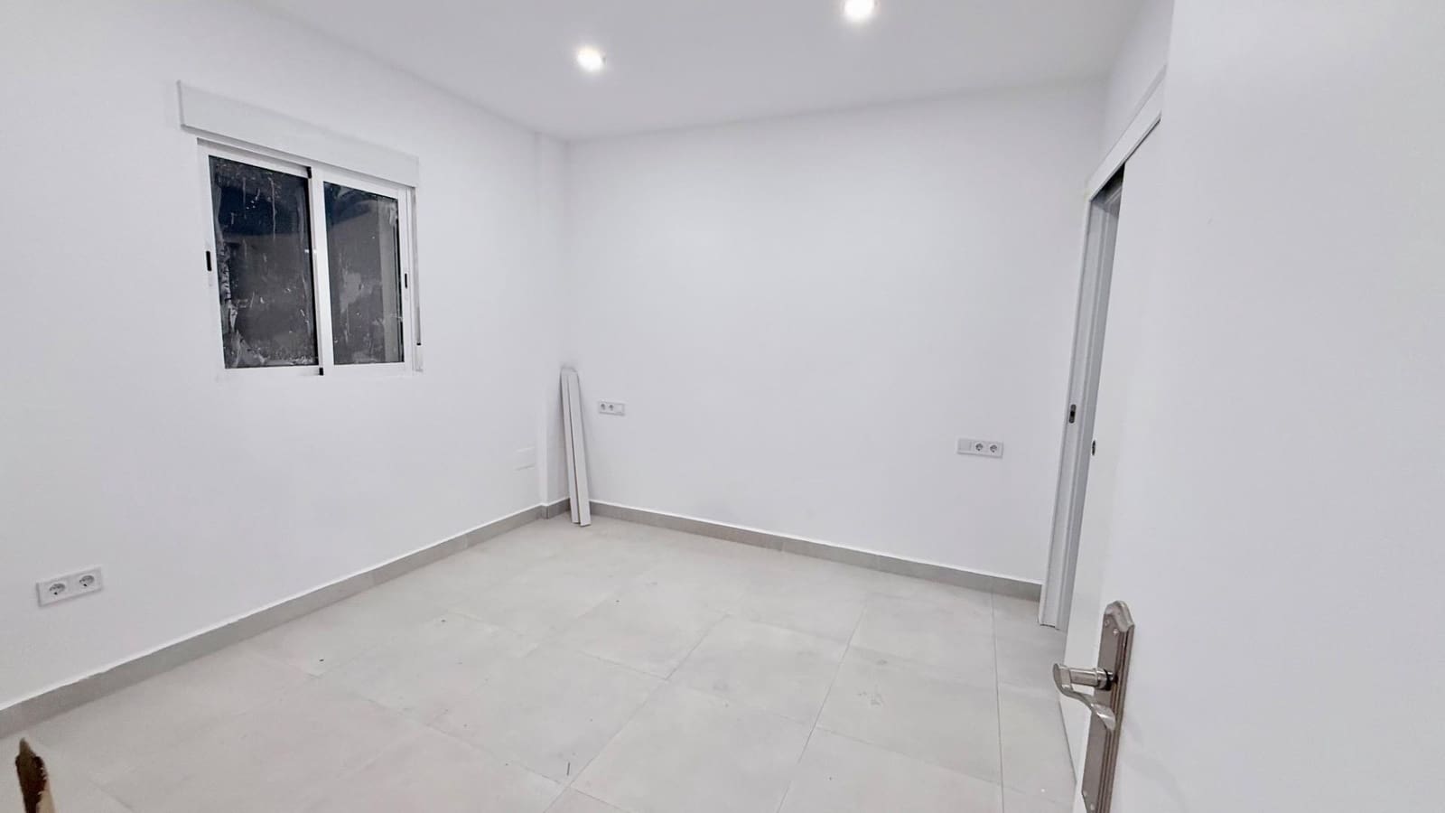 4 bedroom Flat for sale in Puente Tocinos - € 145,000 (Ref: 9825486)