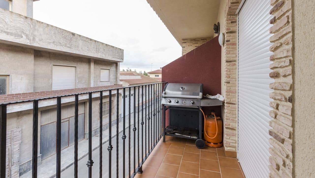 4 chambre Villa/Maison Mitoyenne à vendre à La Torre Golf Resort avec garage - 175 000 € (Ref: 9825499)